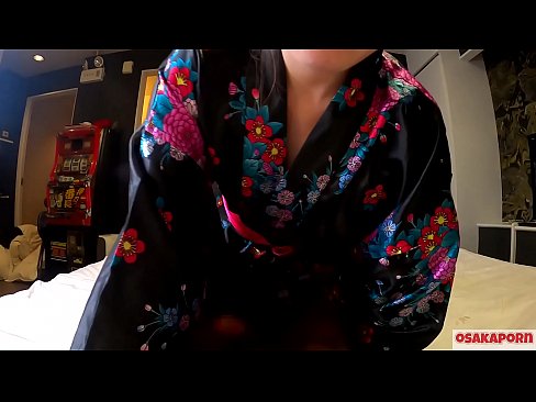 ❤️ Ung cosplay tjej älskar sex till orgasm med en spruta i en hästskötare och en avsugning. Asiatisk tjej med hårig fitta och vackra bröst i traditionell japansk dräkt i amatörvideo som visar onani med knullleksaker. Sakura 3 OSAKAPORN. ️ Högkvalitativ porr at us ❤