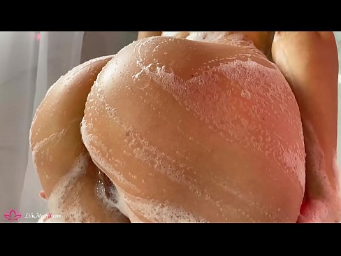 ❤️ Brunette onanerar fittan med vibrator till intensiv orgasm i duschen ️ Högkvalitativ porr at us ❤